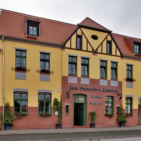 Gasthaus Und Pension "Zum Hauenden Schwein" Вёрлиц Экстерьер фото