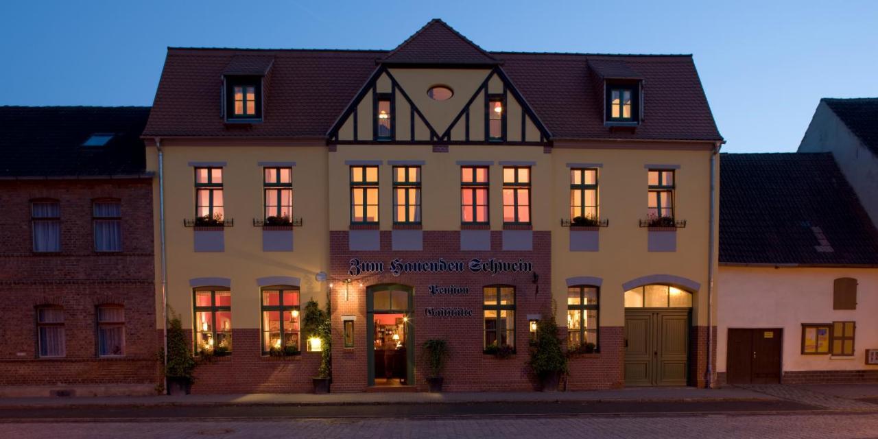 Gasthaus Und Pension "Zum Hauenden Schwein" Вёрлиц Экстерьер фото
